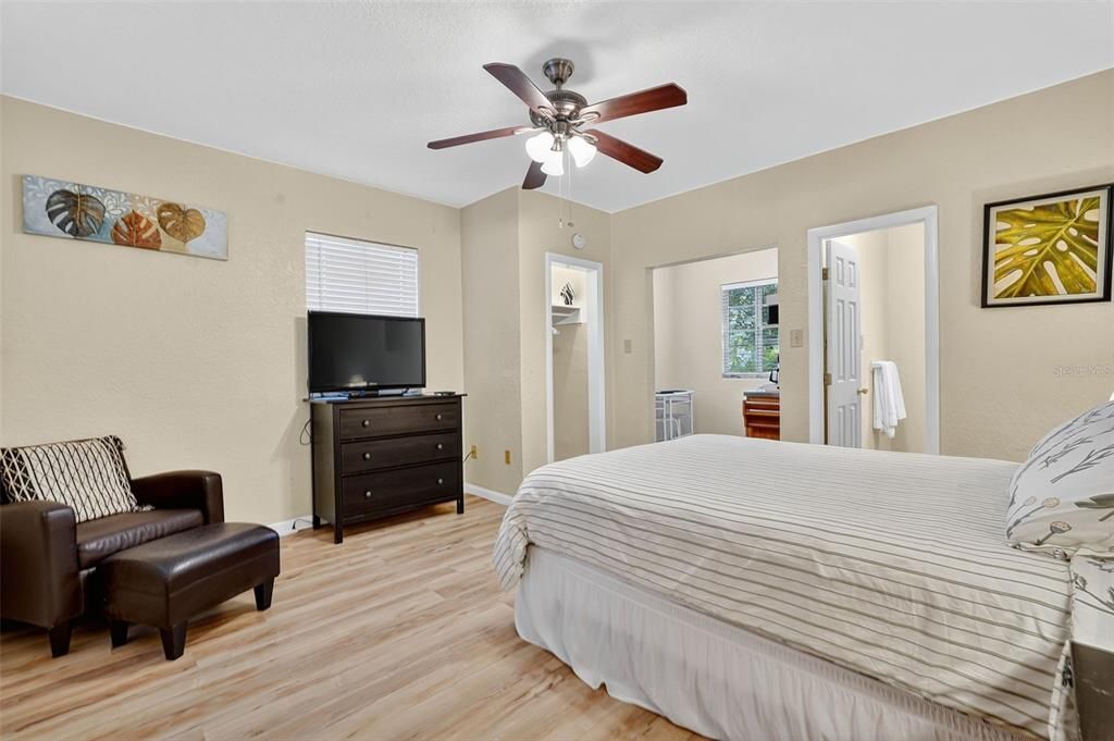 Active With Contract: $2,047,000 (0 beds, 0 baths, 3106 Square Feet)