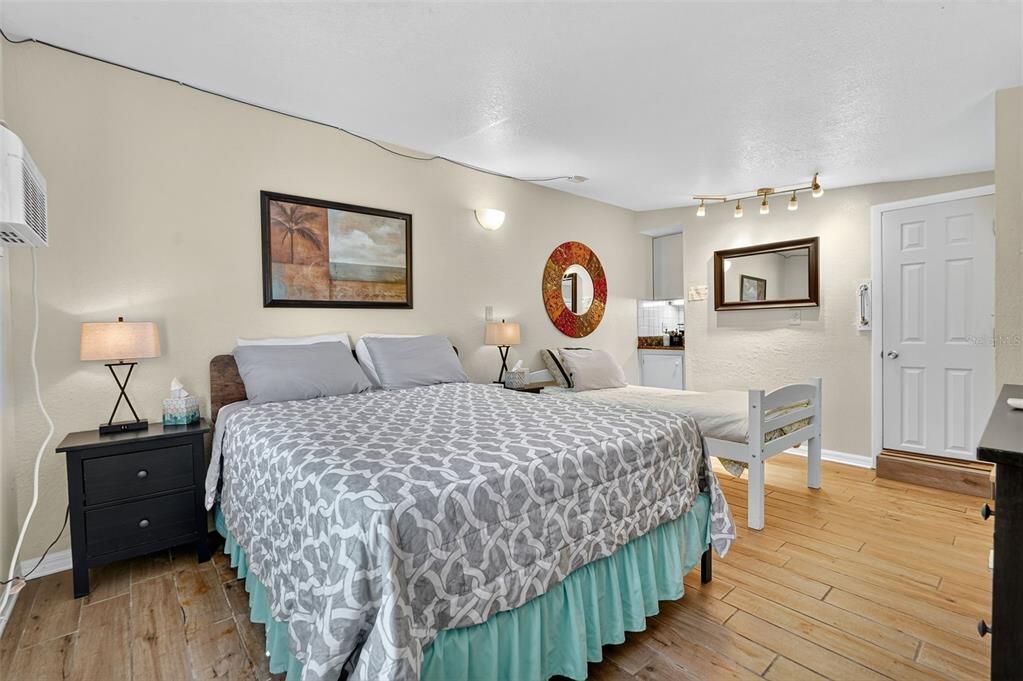 Active With Contract: $2,047,000 (0 beds, 0 baths, 3106 Square Feet)