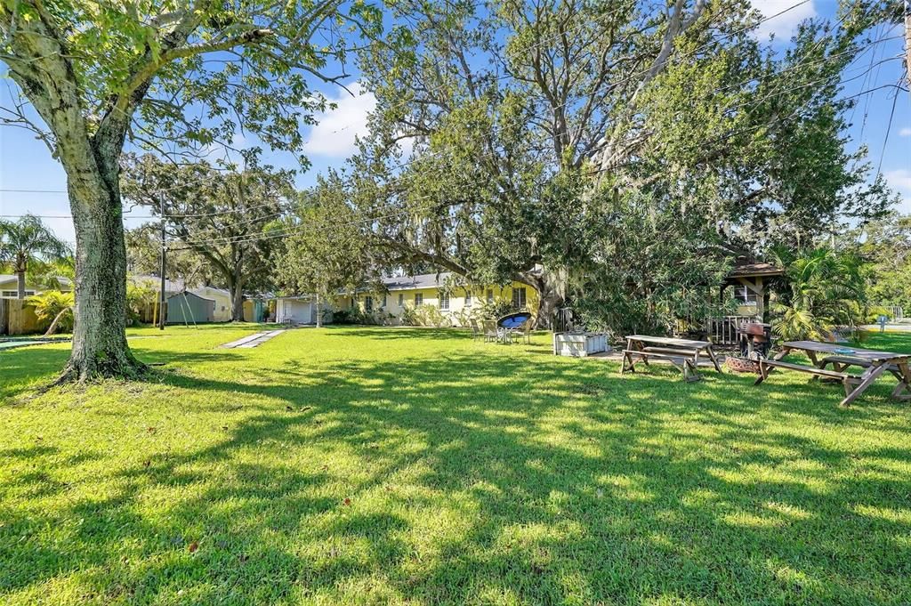 Active With Contract: $2,047,000 (0 beds, 0 baths, 3106 Square Feet)