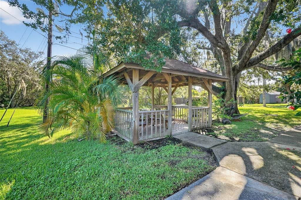 Active With Contract: $2,047,000 (0 beds, 0 baths, 3106 Square Feet)