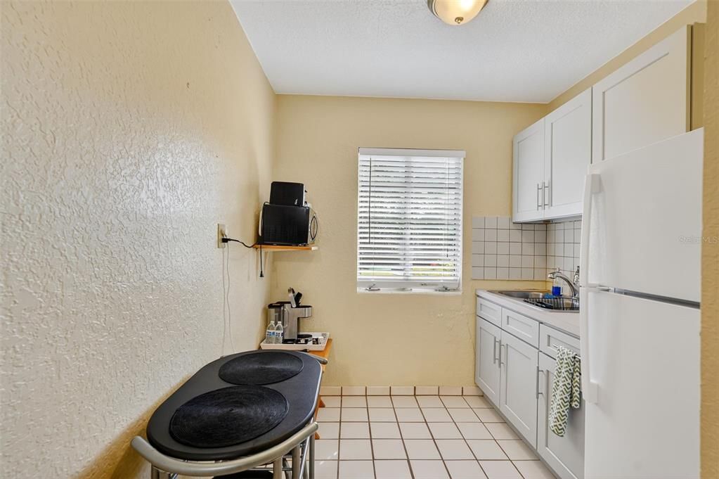 Active With Contract: $2,047,000 (0 beds, 0 baths, 3106 Square Feet)