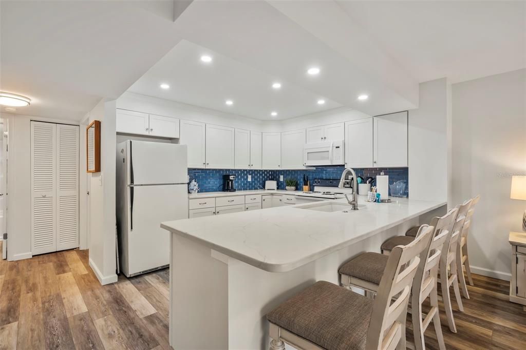 En Venta: $415,000 (1 camas, 1 baños, 706 Pies cuadrados)