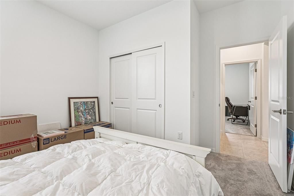 Active With Contract: $362,500 (3 beds, 2 baths, 1589 Square Feet)