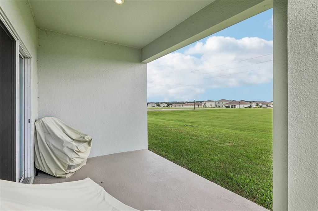 Active With Contract: $362,500 (3 beds, 2 baths, 1589 Square Feet)