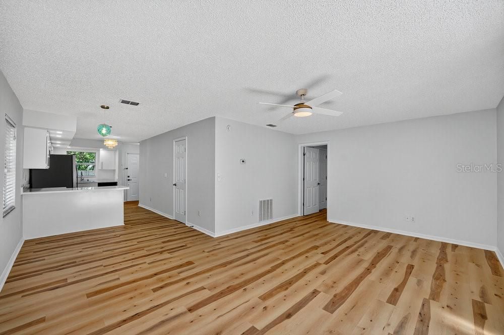 For Sale: $356,500 (3 beds, 2 baths, 1608 Square Feet)