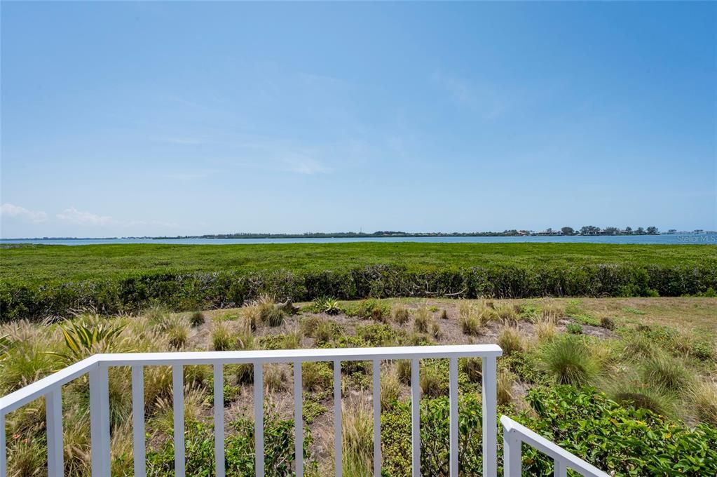 出租: $3,200 (2 贝兹, 2 浴室, 1486 平方英尺)