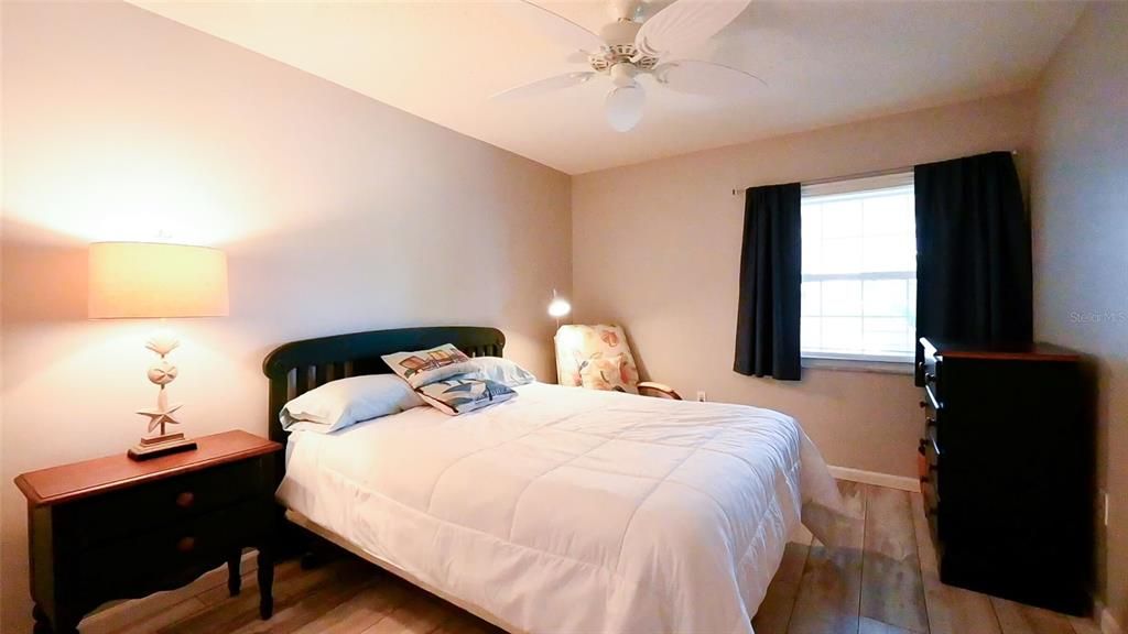 出租: $3,200 (2 贝兹, 2 浴室, 1486 平方英尺)