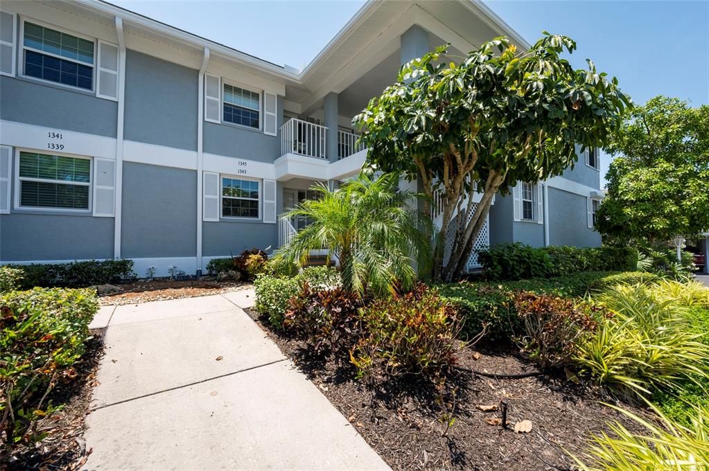 出租: $3,200 (2 贝兹, 2 浴室, 1486 平方英尺)