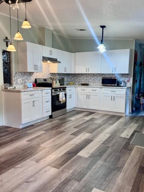 For Rent: $2,100 (3 beds, 2 baths, 1600 Square Feet)