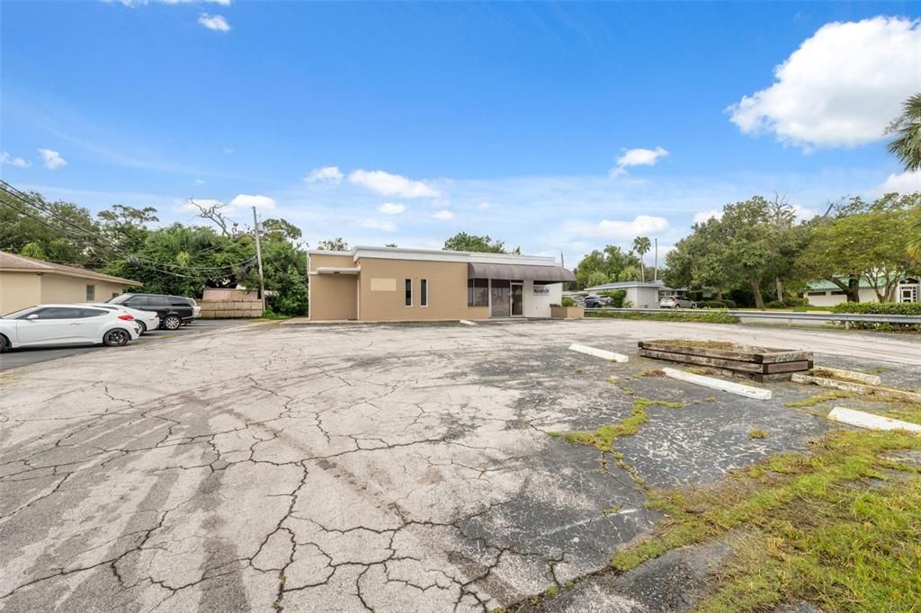 For Sale: $669,000 (0 beds, 0 baths, 2660 Square Feet)