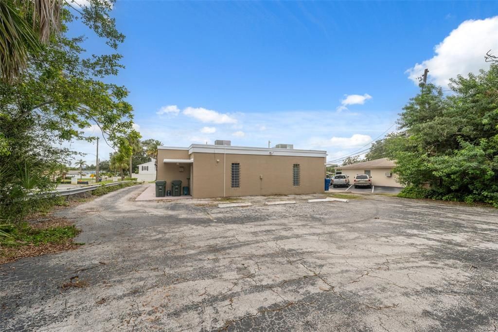 For Sale: $669,000 (0 beds, 0 baths, 2660 Square Feet)