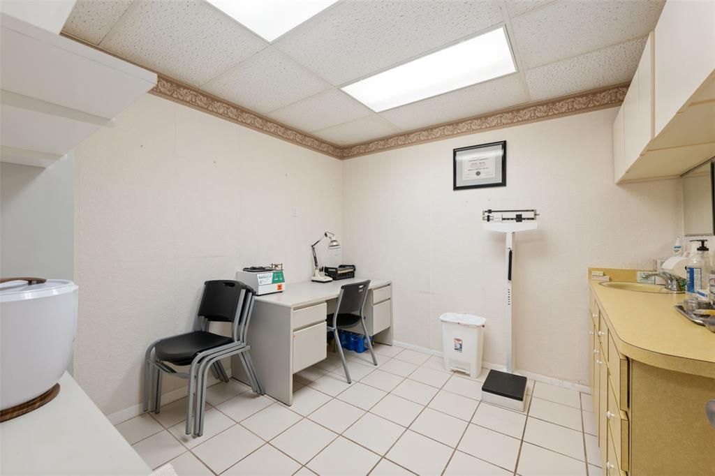 For Sale: $669,000 (0 beds, 0 baths, 2660 Square Feet)