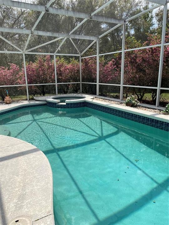 For Rent: $3,200 (3 beds, 2 baths, 2224 Square Feet)