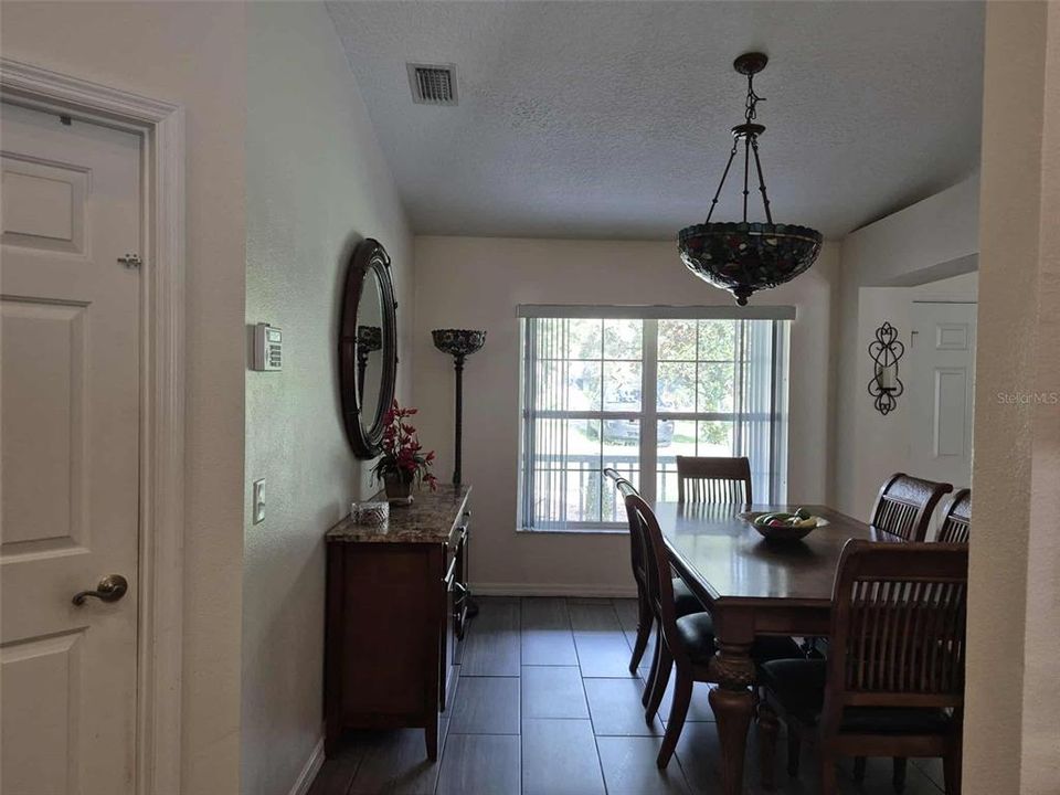 For Rent: $3,200 (3 beds, 2 baths, 2224 Square Feet)