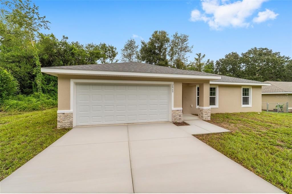 Active With Contract: $217,900 (3 beds, 2 baths, 1089 Square Feet)