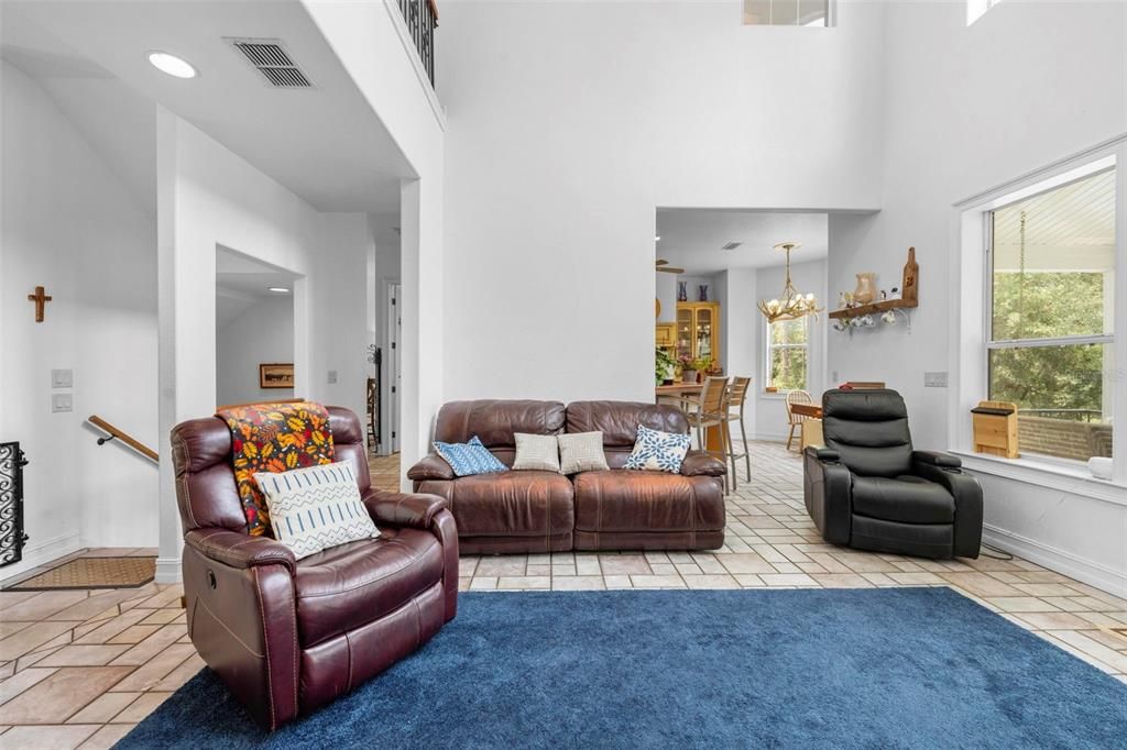 For Sale: $875,000 (5 beds, 4 baths, 2846 Square Feet)