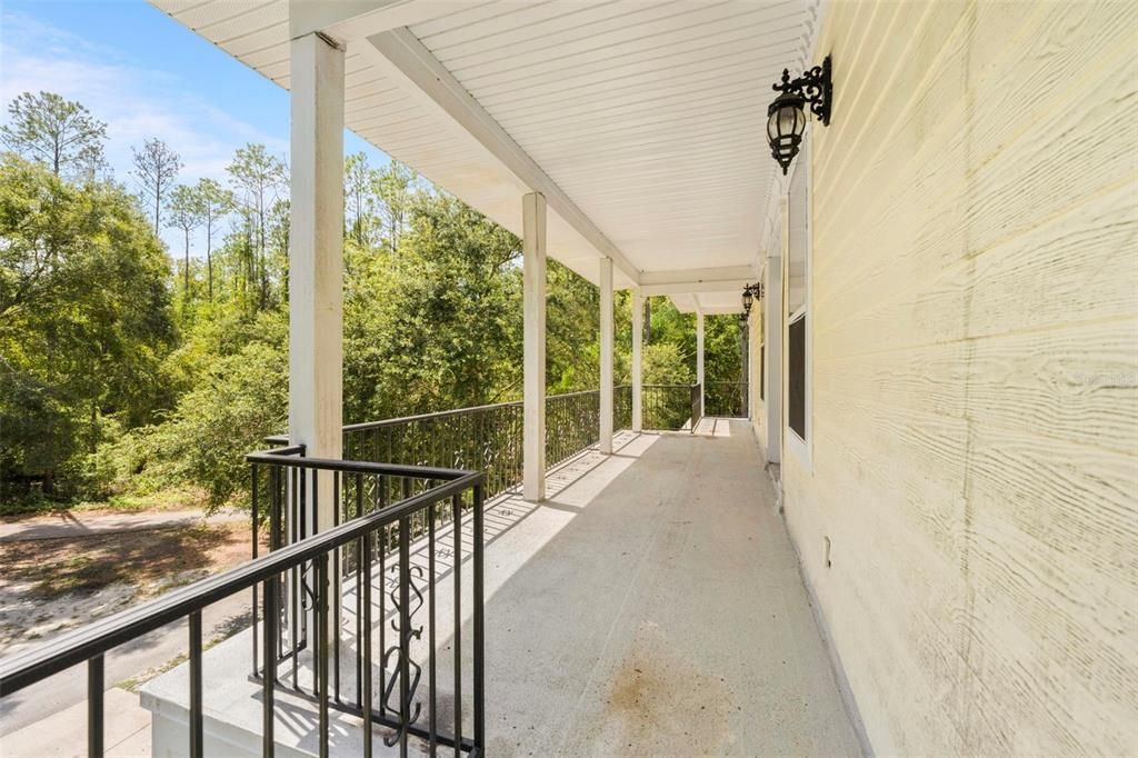 For Sale: $875,000 (5 beds, 4 baths, 2846 Square Feet)