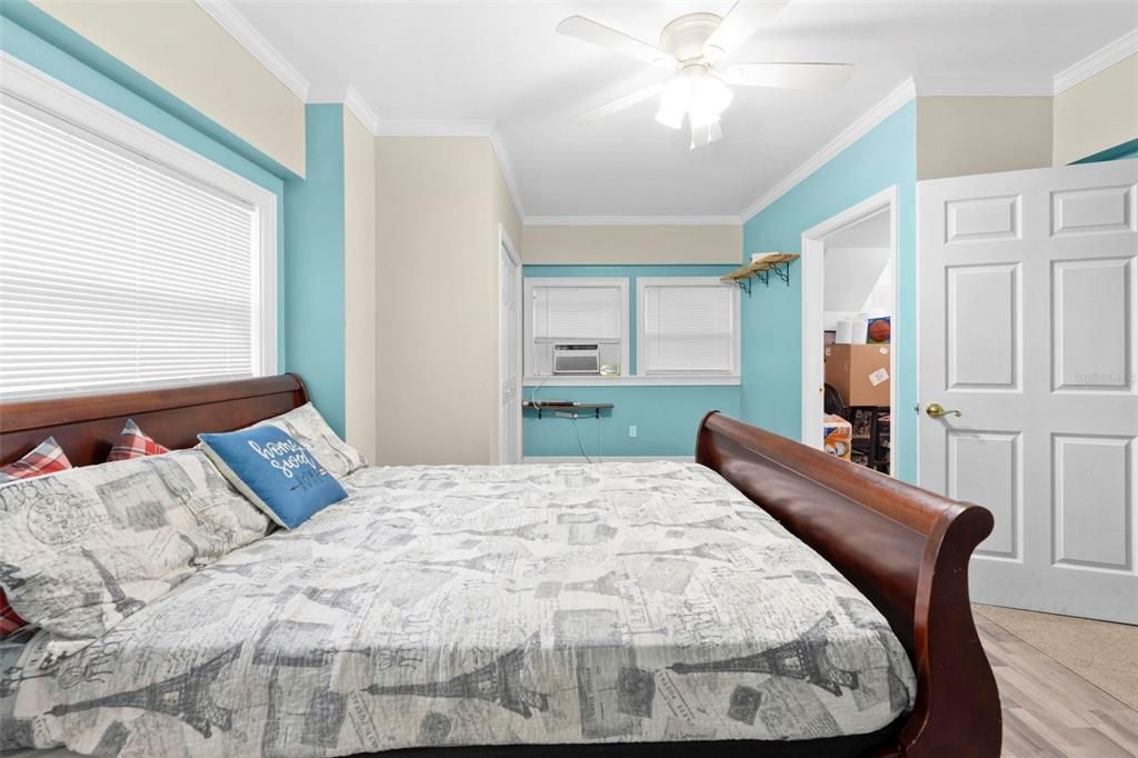 For Sale: $875,000 (5 beds, 4 baths, 2846 Square Feet)