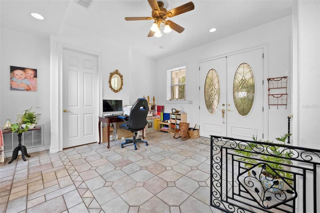 For Sale: $875,000 (5 beds, 4 baths, 2846 Square Feet)