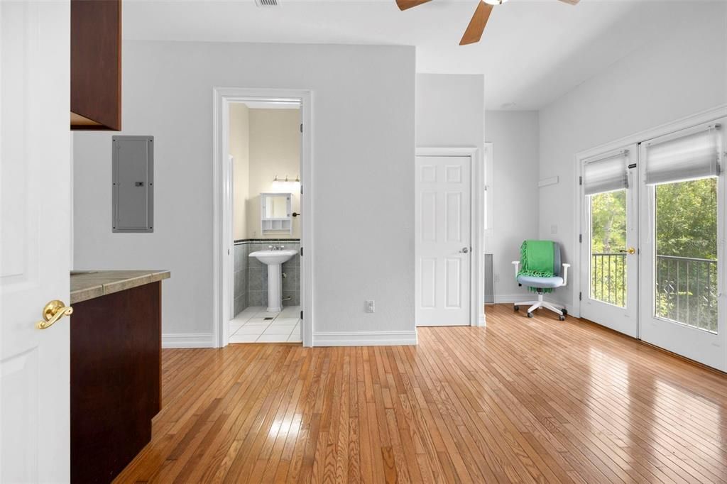 For Sale: $875,000 (5 beds, 4 baths, 2846 Square Feet)