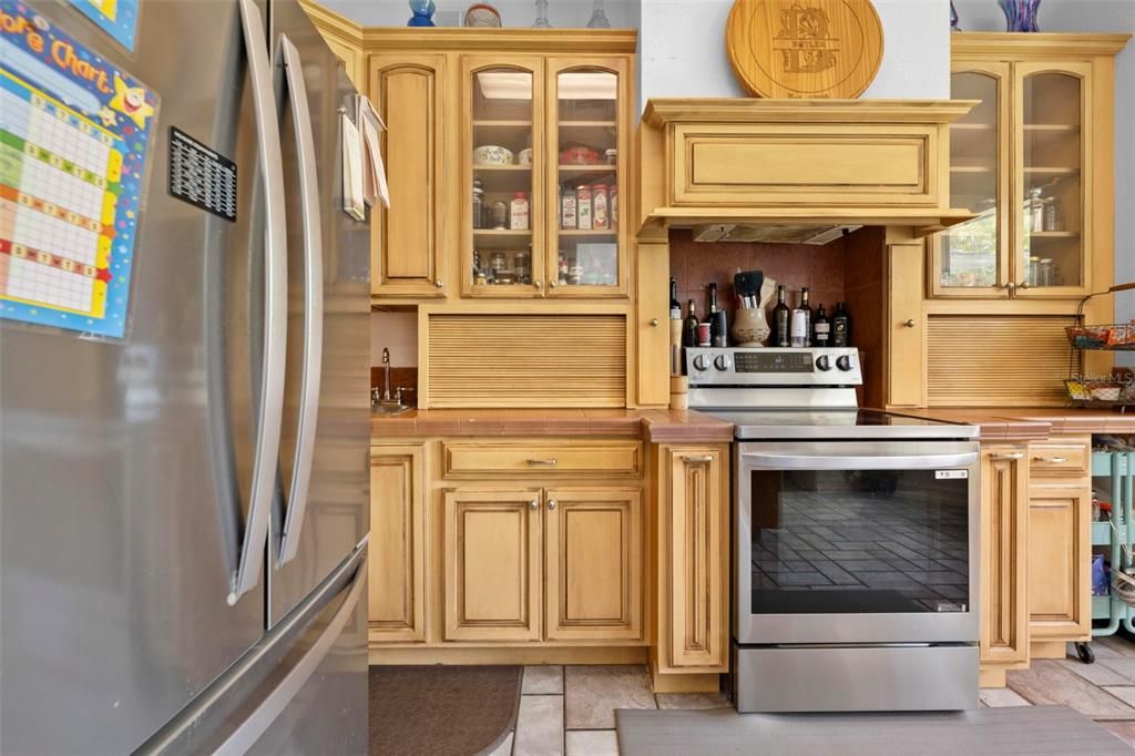 For Sale: $875,000 (5 beds, 4 baths, 2846 Square Feet)