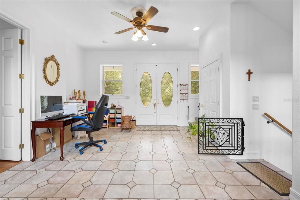 For Sale: $875,000 (5 beds, 4 baths, 2846 Square Feet)