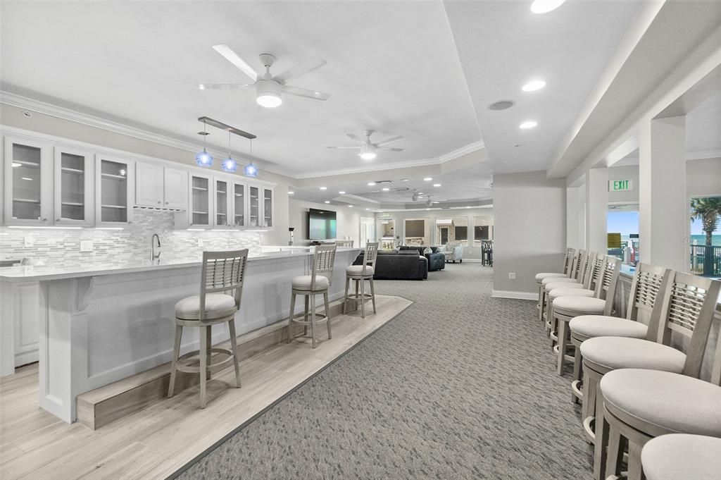 En Venta: $649,000 (3 camas, 3 baños, 2072 Pies cuadrados)