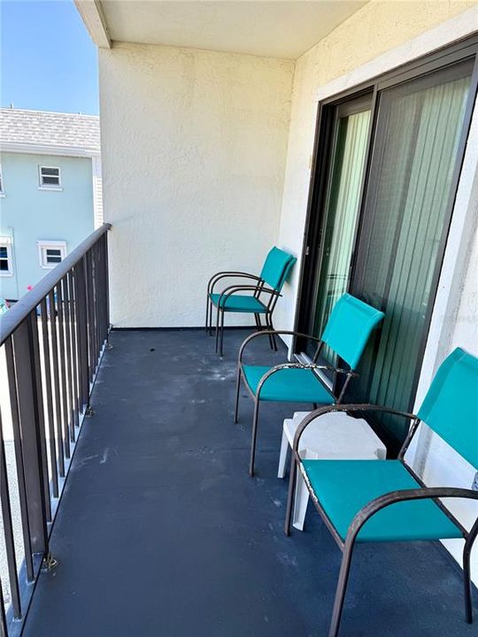 For Sale: $489,999 (2 beds, 2 baths, 1122 Square Feet)