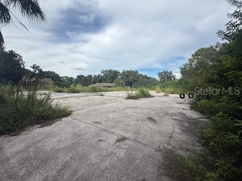 For Sale: $399,950 (0.90 acres)