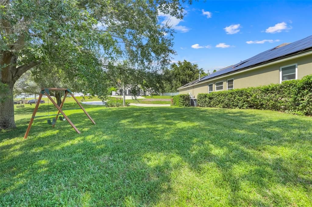 Active With Contract: $799,000 (4 beds, 3 baths, 2734 Square Feet)