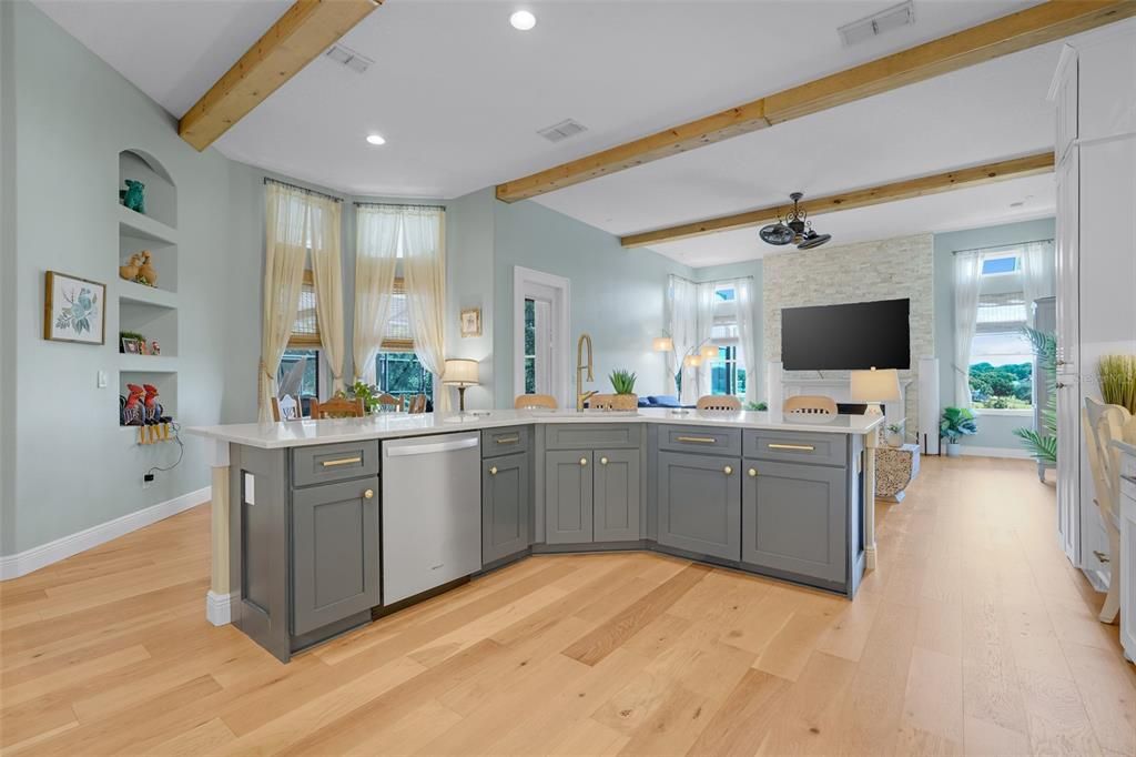 Active With Contract: $799,000 (4 beds, 3 baths, 2734 Square Feet)