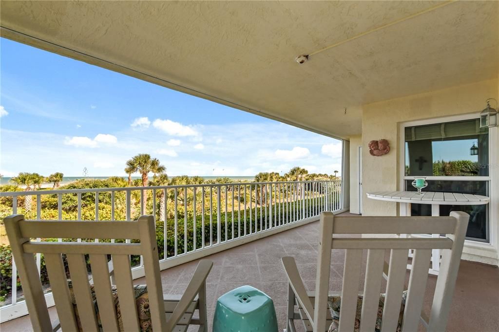 For Rent: $5,750 (3 beds, 2 baths, 1817 Square Feet)