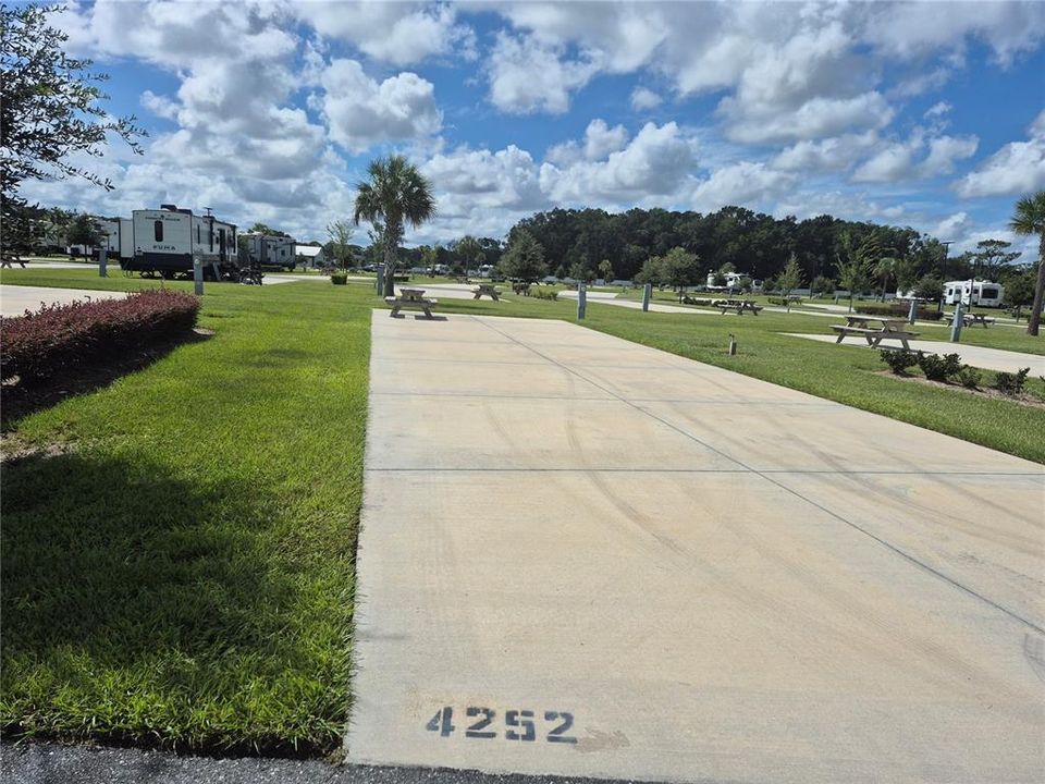 待售: $189,900 (0.07 acres)