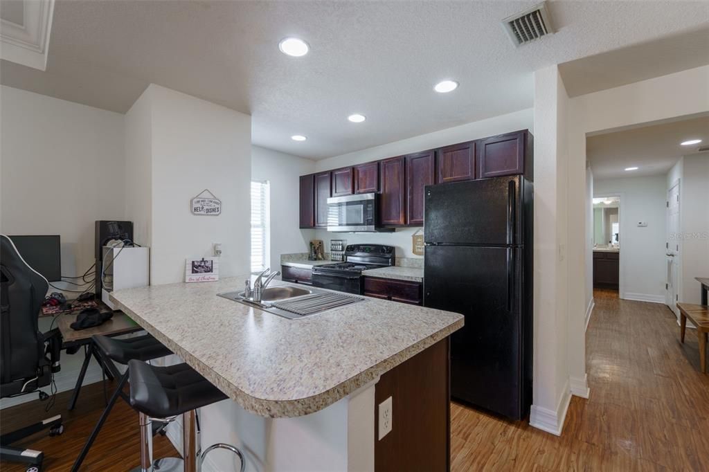 En Renta: $1,950 (2 camas, 2 baños, 2320 Pies cuadrados)