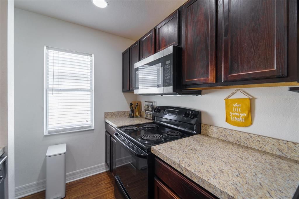 En Renta: $1,950 (2 camas, 2 baños, 2320 Pies cuadrados)