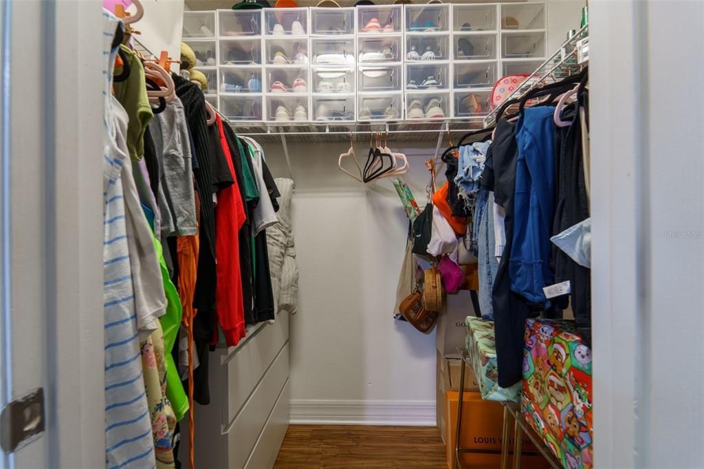 En Renta: $1,950 (2 camas, 2 baños, 2320 Pies cuadrados)