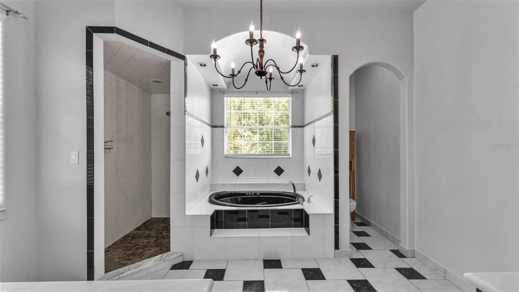 For Sale: $849,900 (4 beds, 3 baths, 3726 Square Feet)