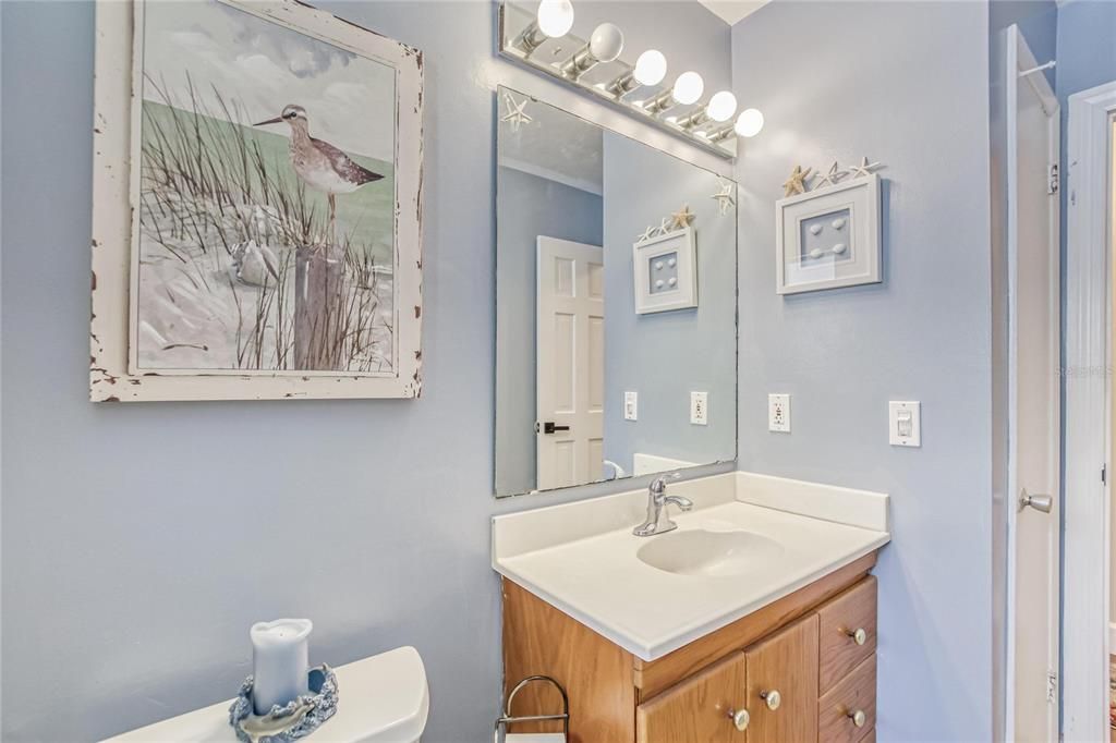 For Sale: $385,000 (3 beds, 2 baths, 1564 Square Feet)