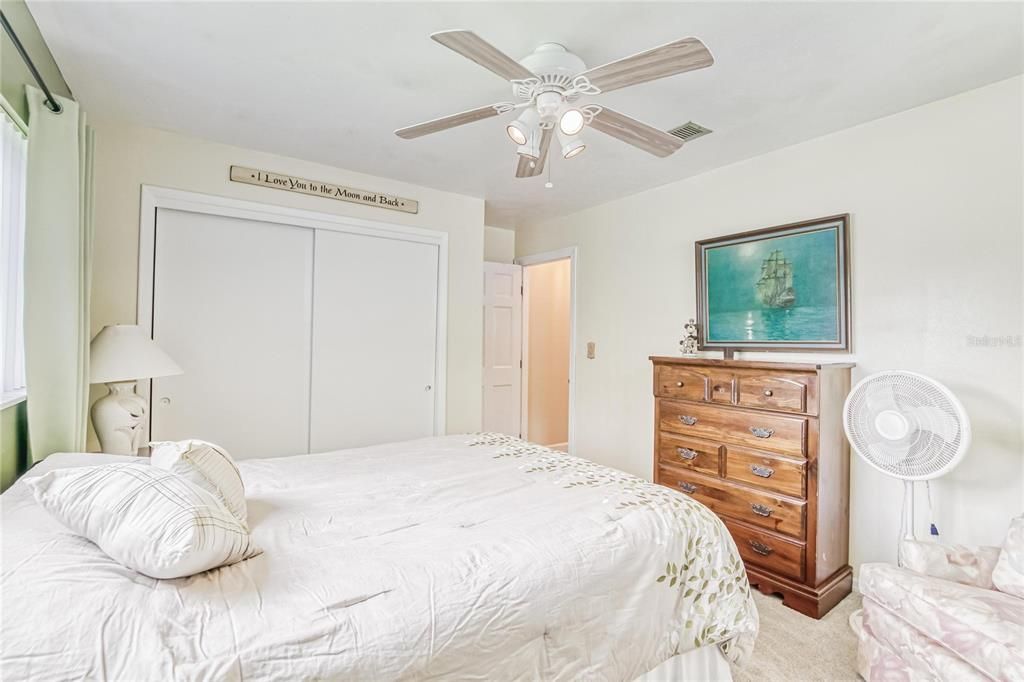For Sale: $385,000 (3 beds, 2 baths, 1564 Square Feet)