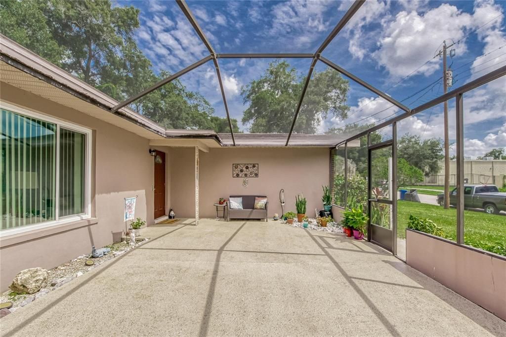 For Sale: $385,000 (3 beds, 2 baths, 1564 Square Feet)