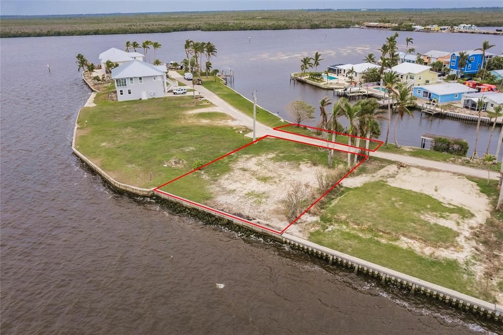 For Sale: $550,000 (0.16 acres)