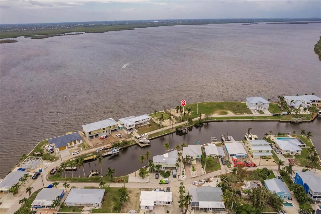 For Sale: $550,000 (0.16 acres)