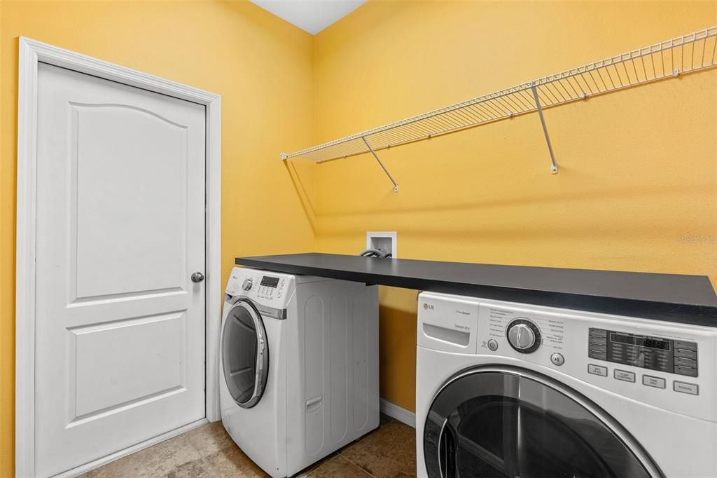 待售: $470,000 (4 贝兹, 2 浴室, 2498 平方英尺)