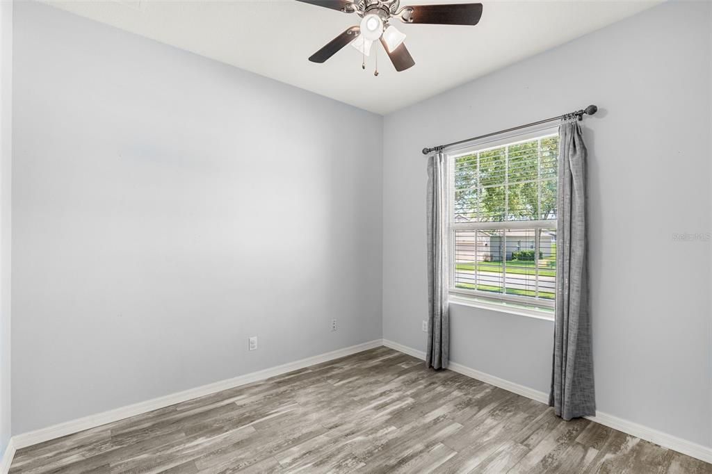 待售: $470,000 (4 贝兹, 2 浴室, 2498 平方英尺)