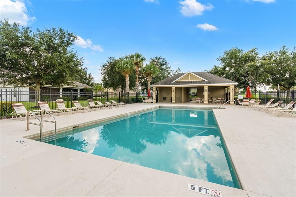 待售: $470,000 (4 贝兹, 2 浴室, 2498 平方英尺)