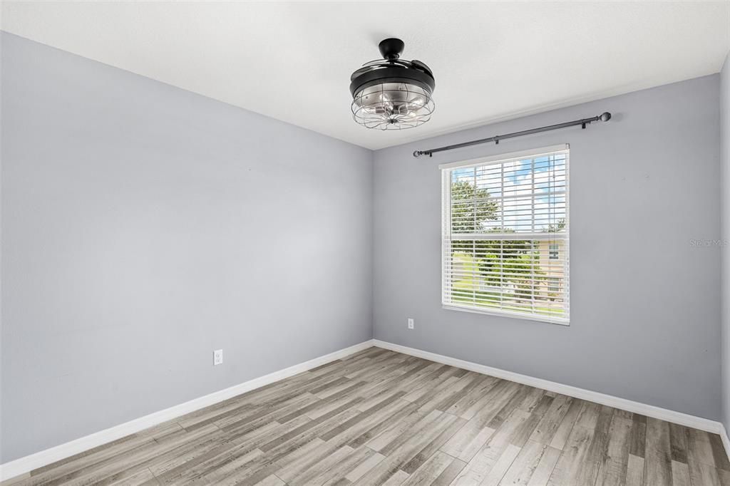 待售: $470,000 (4 贝兹, 2 浴室, 2498 平方英尺)