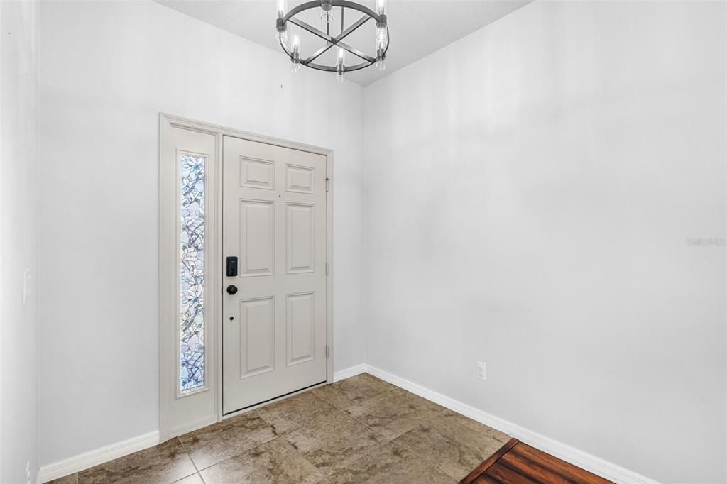 待售: $470,000 (4 贝兹, 2 浴室, 2498 平方英尺)