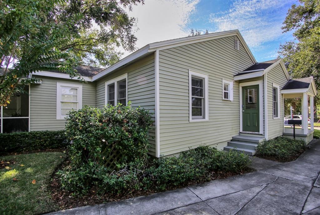 合同活跃: $2,140 (1 贝兹, 1 浴室, 540 平方英尺)