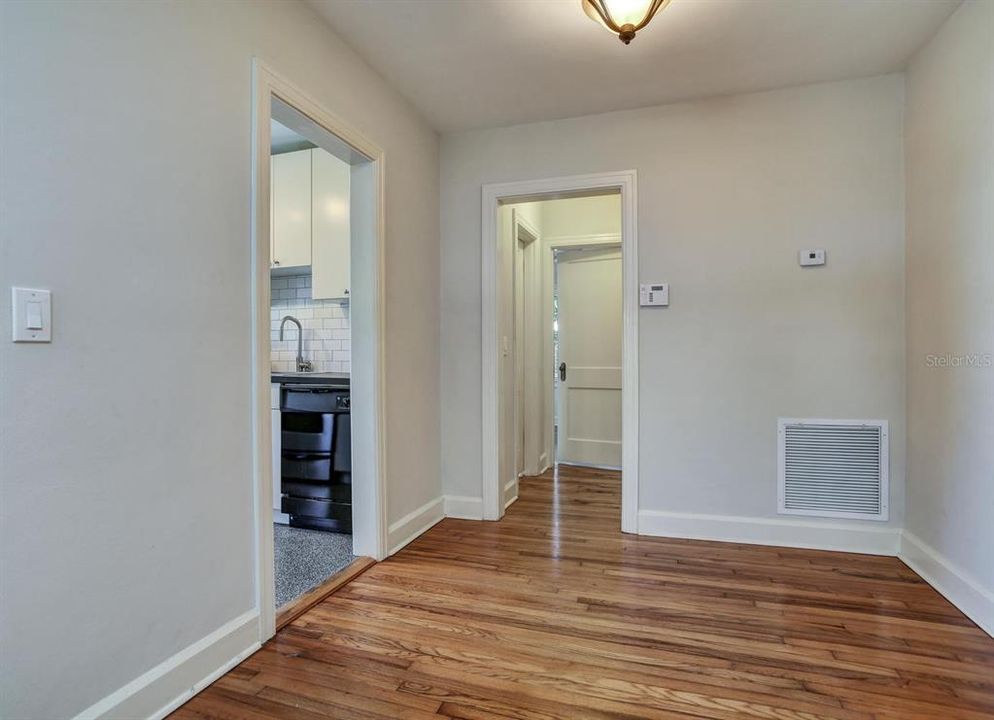 合同活跃: $2,140 (1 贝兹, 1 浴室, 540 平方英尺)