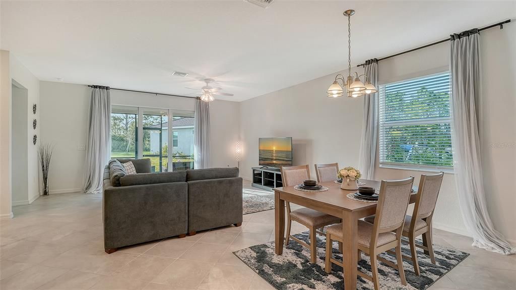 В аренду: $4,500 (4 спален, 3 ванн, 2035 Квадратных фут)